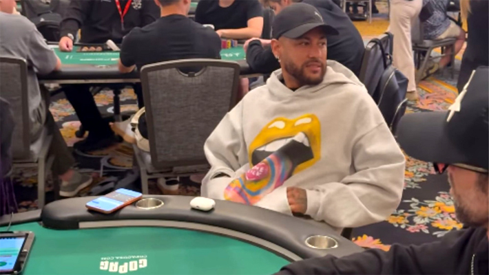 NEYMAR JR : Le Brésilien troque ses crampons pour des jetons aux WSOP juste après avoir bust du Mondial.