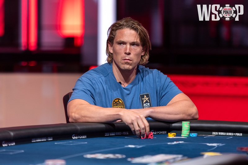 ONE DAY IN VEGAS 2026 #6 : Alex Foxen à  deux matchs d’un quatrième bracelet WSOP