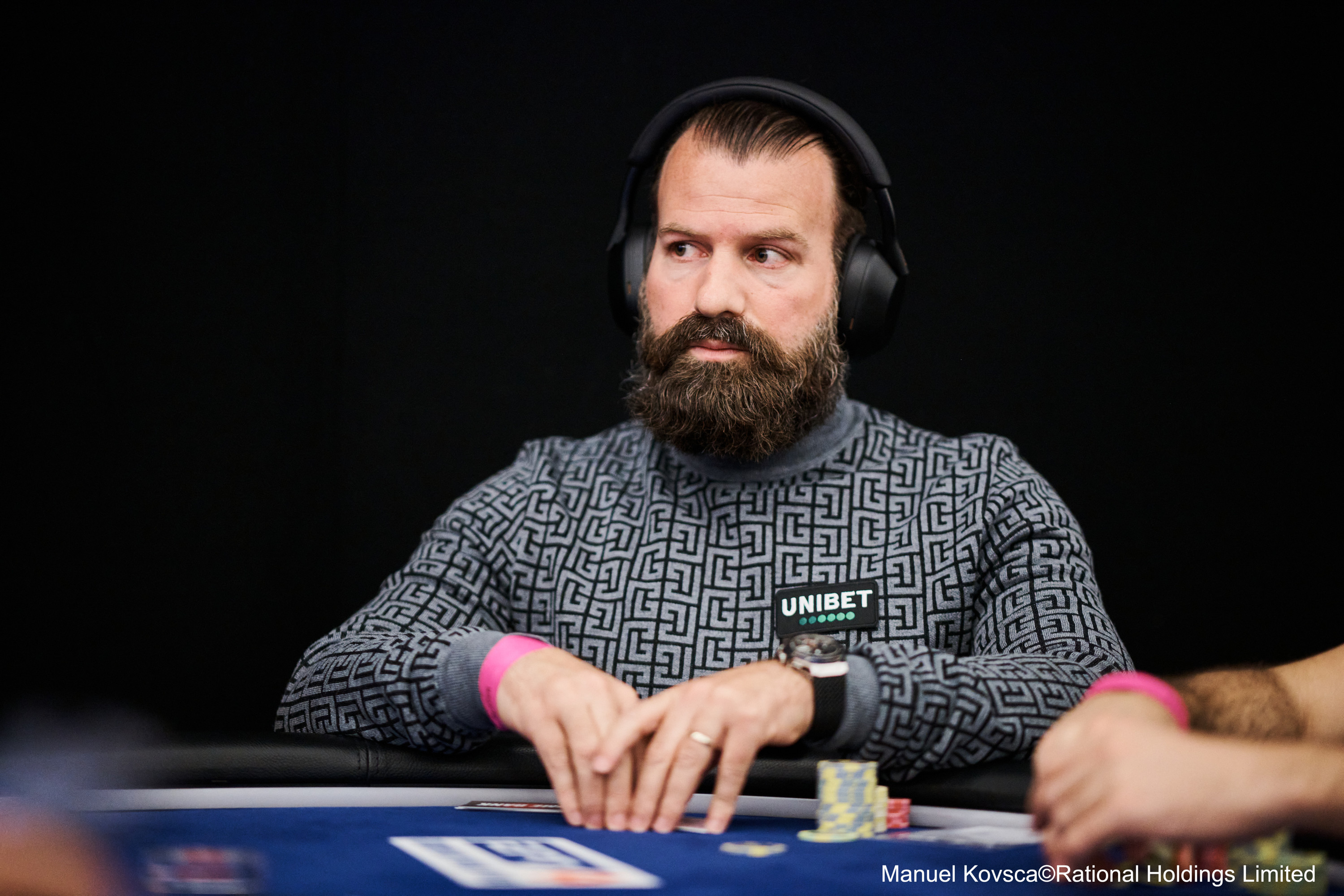 CLASSEMENT LIVE-POKER : Alexandre Reard leader du poker français ! Jesse Lonis toujours numéro un mondial