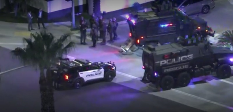 BICYCLE CASINO : Evacuation sous haute tension après un faux signalement d’homme armé