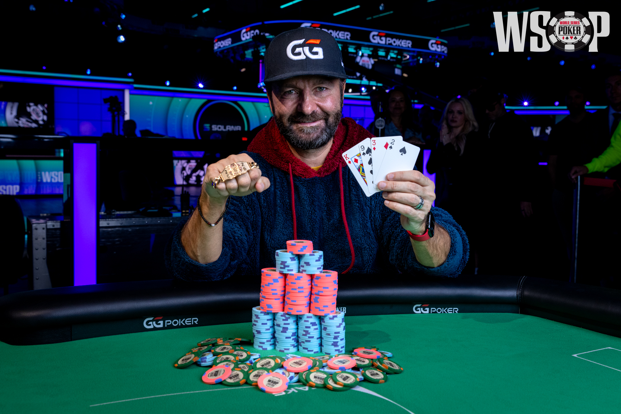 ONE DAY IN VEGAS BREAKING NEWS : Daniel Negreanu remporte l'Event #76: $100,000 High Roller Pot-Limit Omaha - 2.257.718 $
