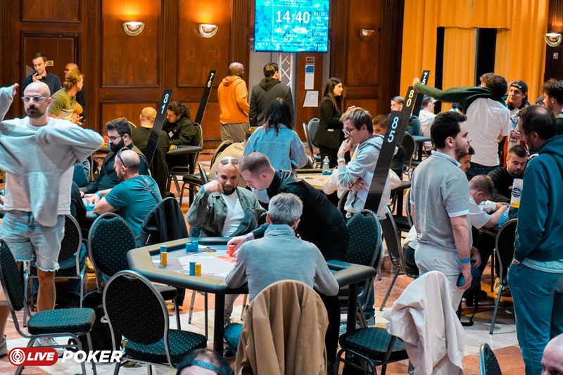 WPO AIX-LES-BAINS : Un DAY 1A spectaculaire pour lancer le Main Event