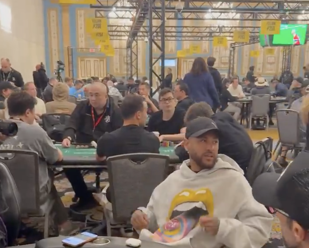 NEYMAR JR : Le Brésilien troque ses crampons pour des jetons aux WSOP juste après avoir bust du Mondial.