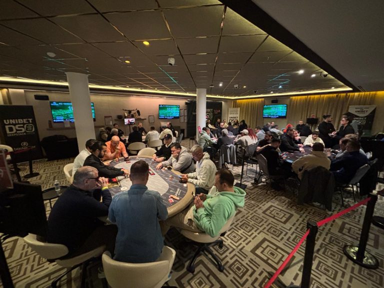 UDSO PARIS 2025 : 967 entrées dans le Main Event avant le lancement du DAY 2B