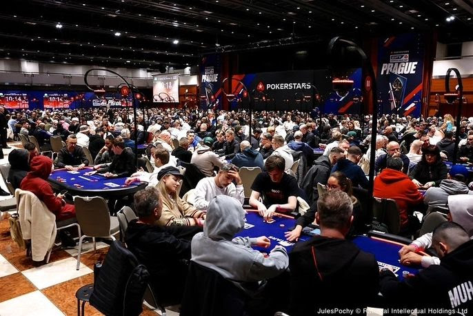 EPT PRAGUE: Record turnout for the PS Open Main Event with 3,024 participants! 454 qualifiers will be present on Day 2.  